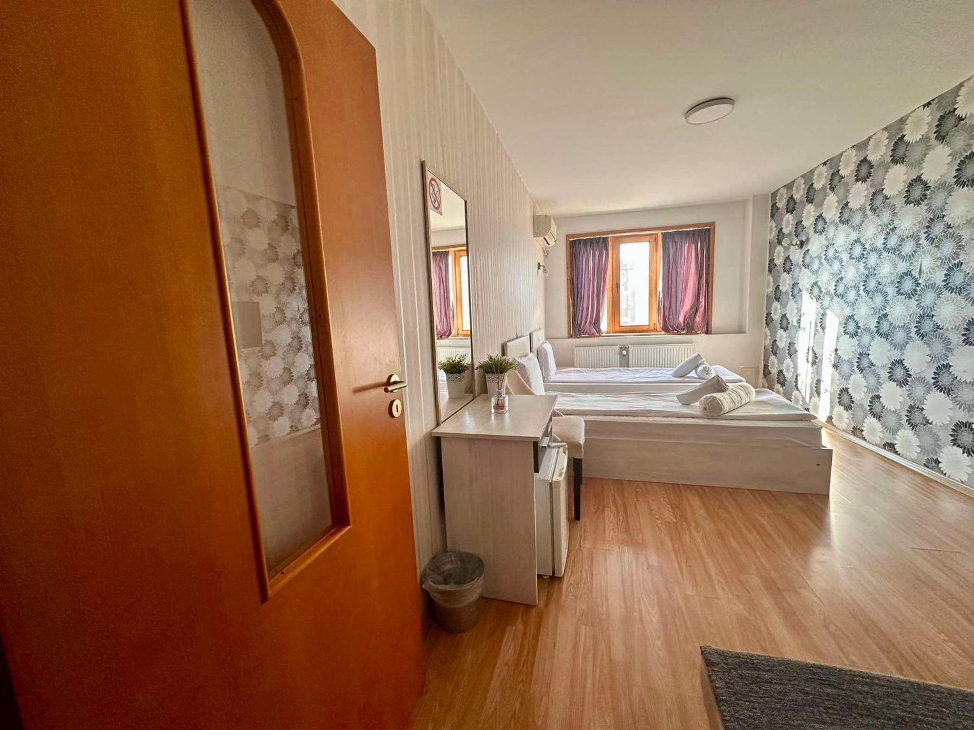 Family Hotel Amor Ρούσε Εξωτερικό φωτογραφία