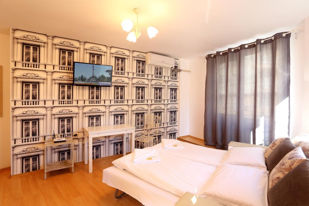 Family Hotel Amor Ρούσε Εξωτερικό φωτογραφία